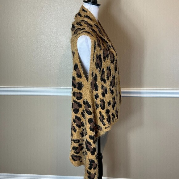 Leopard Cheetah Women SZ OS Poncho Jungle Fuzzy Knit Soft Wrap Cozy Cardigan U3 - Picture 7 of 11